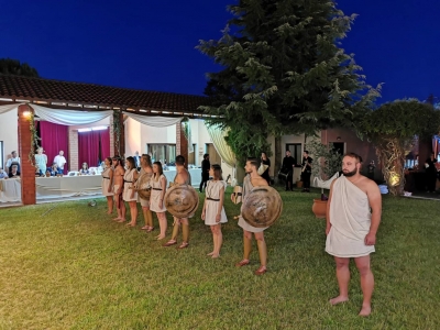 &Sigma;&upsilon;&mu;&mu;&epsilon;&tau;&omicron;&chi;ή &tau;&omicron;&upsilon; &Kappa;&Epsilon;.&Lambda;.&Epsilon;. &sigma;&tau;&omicron; &Sigma;&upsilon;&mu;&pi;ό&sigma;&iota;&omicron; &Alpha;&lambda;&epsilon;&xi;ά&nu;&delta;&rho;&omicron;&upsilon; &sigma;&tau;&omicron; &Delta;&iota;&omicron;&nu;