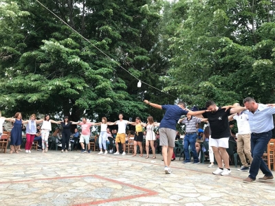 &Alpha;&pi;&omicron;&chi;&alpha;&iota;&rho;&epsilon;&tau;&iota;&sigma;&tau;ή&rho;&iota;&omicron; &Gamma;&lambda;έ&nu;&tau;&iota; &sigma;&tau;&omicron; &Mu;&epsilon;&gamma;&alpha;&lambda;ό&beta;&rho;&upsilon;&sigma;&omicron; &Alpha;&gamma;&iota;ά&sigmaf;