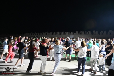 &Tau;&omicron; &lambda;&iota;&mu;ά&nu;&iota; &tau;&omicron;&upsilon; &Alpha;&gamma;&iota;&omicron;&kappa;ά&mu;&pi;&omicron;&upsilon; &gamma;έ&mu;&iota;&sigma;&epsilon; &alpha;&pi;ό &chi;&omicron;&rho;&omicron;ύ&sigmaf;, &tau;&rho;&alpha;&gamma;&omicron;ύ&delta;&iota;&alpha; &kappa;&alpha;&iota; &pi;&alpha;&rho;&alpha;&delta;&omicron;&sigma;&iota;&alpha;&kappa;έ&sigmaf; &mu;&epsilon;&lambda;&omega;&delta;ί&epsilon;&sigmaf;